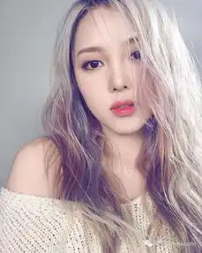 彩妆韩国美妆大神pony最新妆容照图集一双整容手化妆功力了得她的最爱彩妆你有同款吗