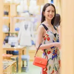 泰国95后新晋小花,清纯甜美衣品超高