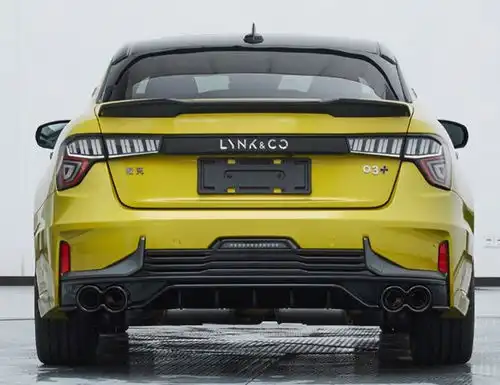 新款领克03实车图曝光,配备大尾翼,看上去极具战斗气息