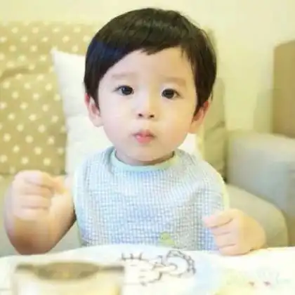 萌娃情侣头像一对可爱,真的很爱个定是你的菜