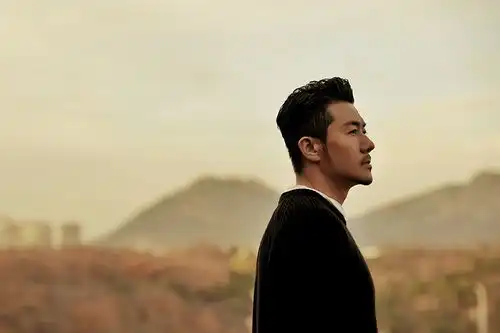 安琥曝光初冬写真温暖治愈男友力十足