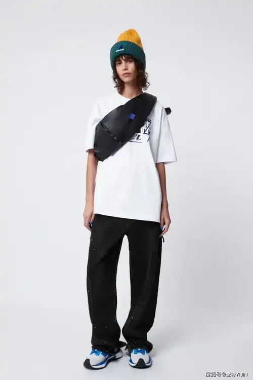 adererrorxzara年底最值得冲的联名系列谁能不爱这克莱因蓝