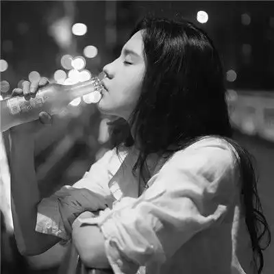 黑色系抑郁男生头像女生