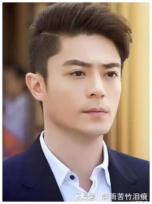 被吹成老戏骨的8位男星,实则滥竽充数,年龄大不等于老戏骨