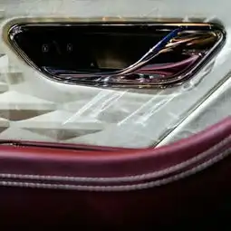 20款宾利飞驰报价唯美外观奢华额内饰