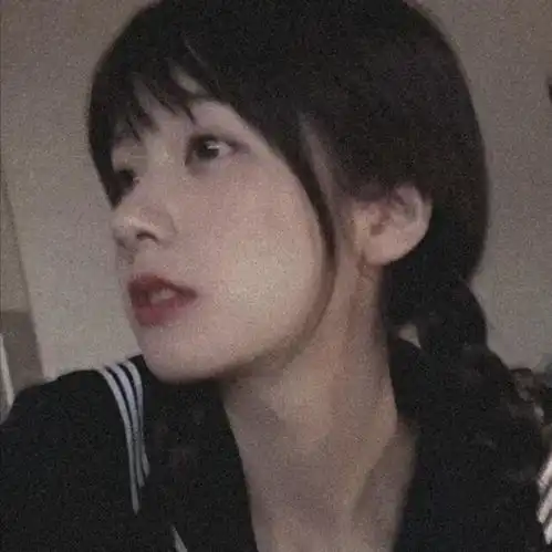 气质微丧女生头像