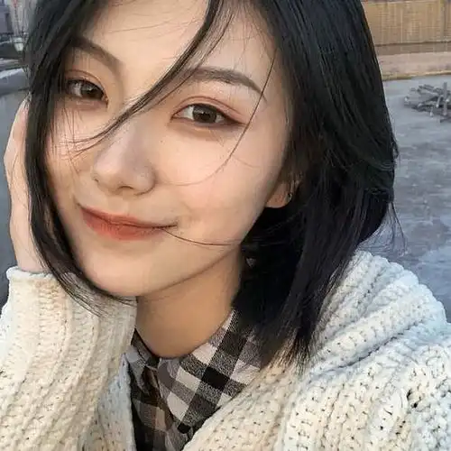 异性夜聊时,这3个话题尽量别开启,很容易让气氛变暧昧