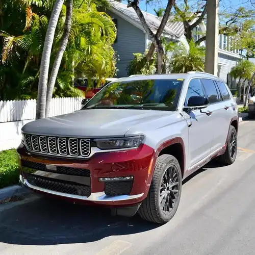 全新jeep大切诺基l实车曝光,气场很强大