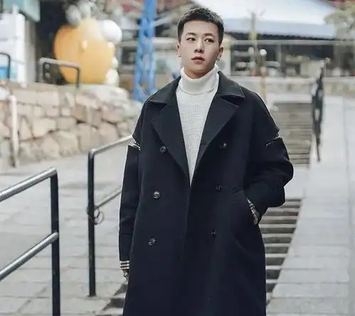 冬季男士黑色羊毛呢大衣如何搭配各类单品让自己更加的出彩