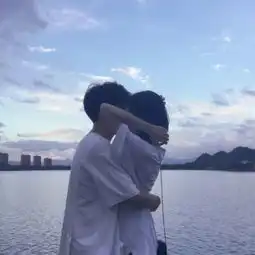 头像其实长得丑并没有什么好丢脸的,丢了也没人要