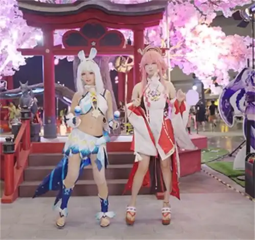 大伟哥真情流露,检察官cos芙宁娜