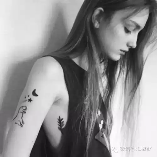 霸气的壁纸女生黑色系qq