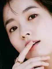 日系妆vs韩系不仅仅是水光肌和陶瓷肌的对决