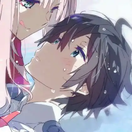 超好看二次元情侣头像愿多年以后老友角色依旧