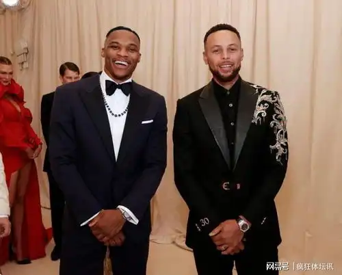 劲爆又一笔签约达成,湖人继续补强,篮网迎喜讯,威少合影库里篮网队法里埃德网易订阅