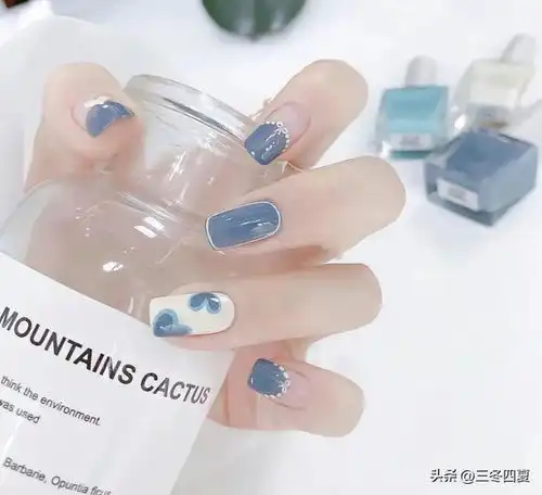 2024超仙超赞的蓝色美甲