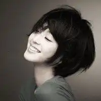 黑白短头发女生头像微信头像图片大全