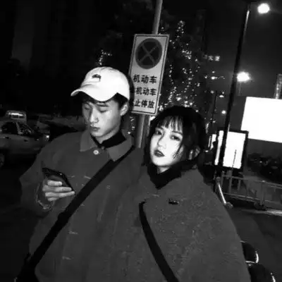 高冷宠溺的情侣头像她的美诱惑了我的心