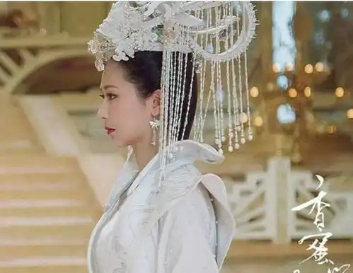 5大女星古装造型,古力娜扎典雅,刘诗诗清冷,你最喜欢谁