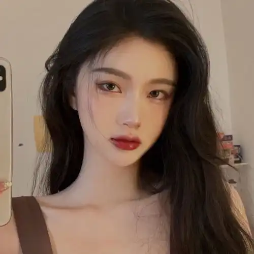 艾莎的头像馆爱常有相爱不常有