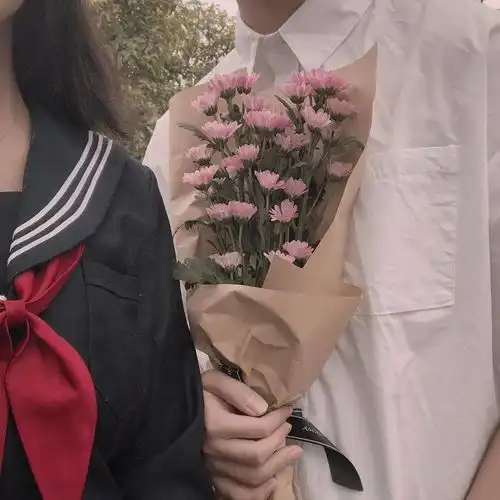 和对象换情侣头像啦