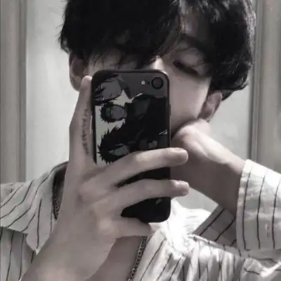 头像男真人不露脸丧