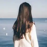 绿系女生头像背影图片厌