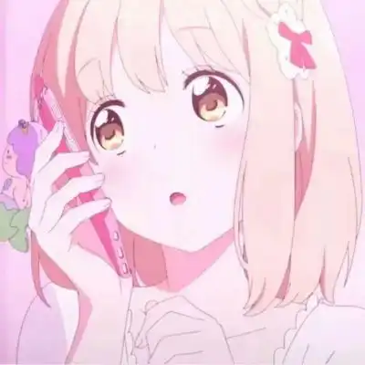 戴围巾的女生头像卡通披