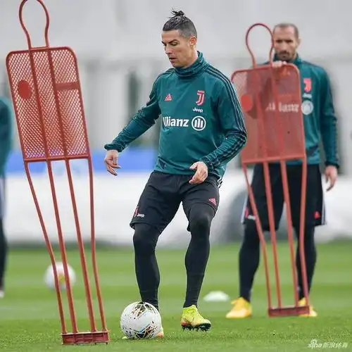 比较韩系的头像德比