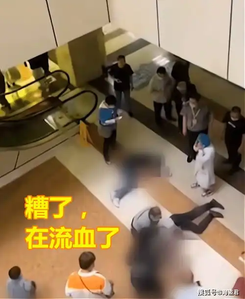 四川一男子因抑郁症,绝望中选择在医院跳楼,结果砸中一楼无辜孕妇