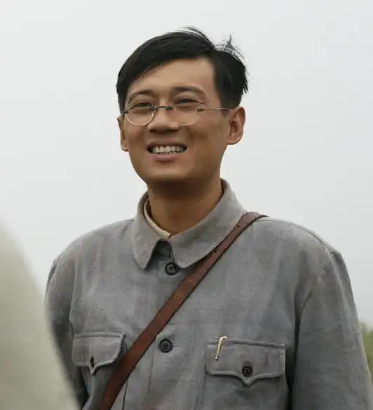 娱乐圈最高调夫妻,合作17部剧,演完父女演情侣,娃都11岁了