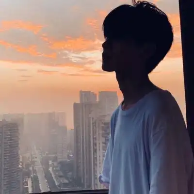 宋知意ins高冷酷帅文艺范真人男生头像