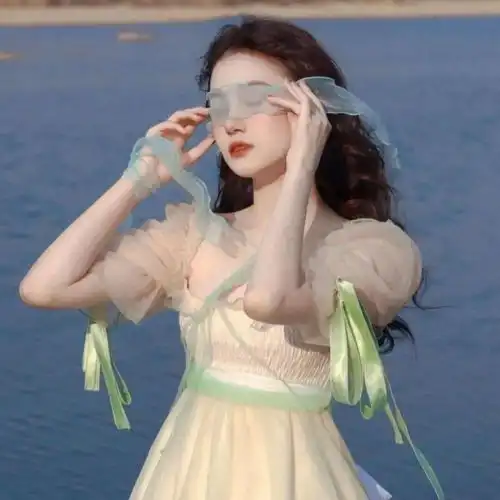 非常好看的日常头像哦