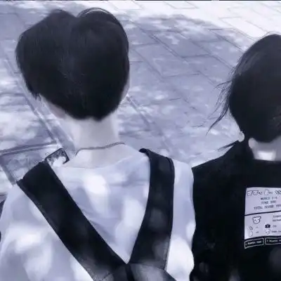 意境真人情侣头像,我们有着刻骨的爱情