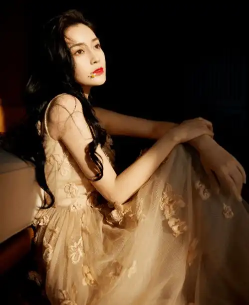 仙气飘飘女生头像紫色系