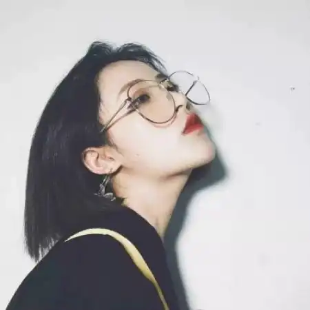 抑郁系头像女可保存患者