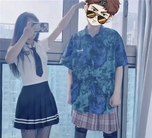 侠客红尘官宣露脸运动风jk装很青春,真人出镜不输一姐小团团