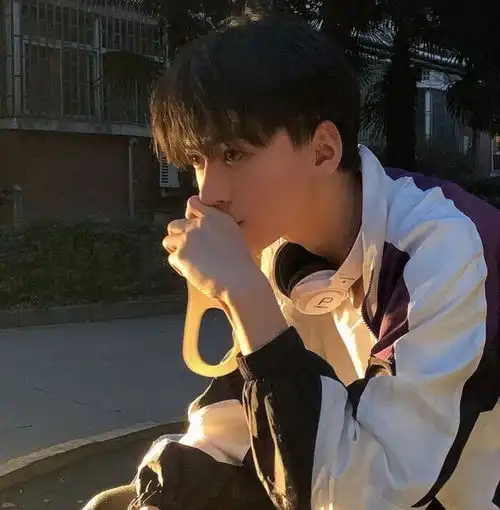 男生头像真的太好看