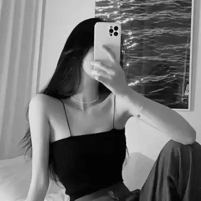 最火唯美黑色系头像女美