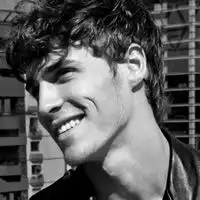 头像图片男生黑色系动漫