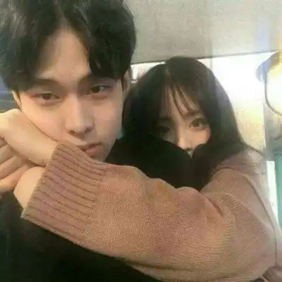 高清情侣头像一左一右甜蜜情侣专用一对