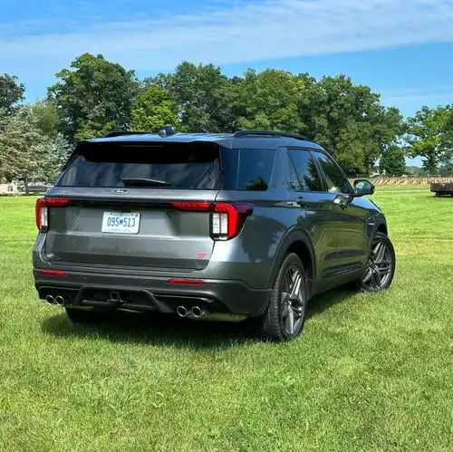 新款福特探险者st北美亮相,主打简洁实用,配3.0t10at