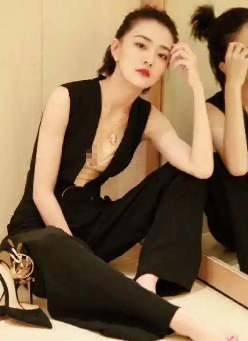 跟元气少女徐璐学穿搭,你也可以秒变时尚小仙女