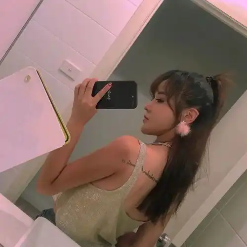 女生头像丨个性侧面背影女生头像