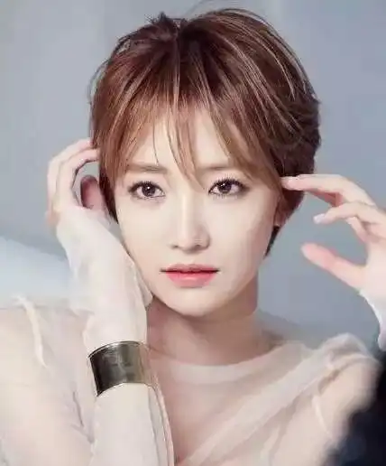 文艺短发女生韩系头像高