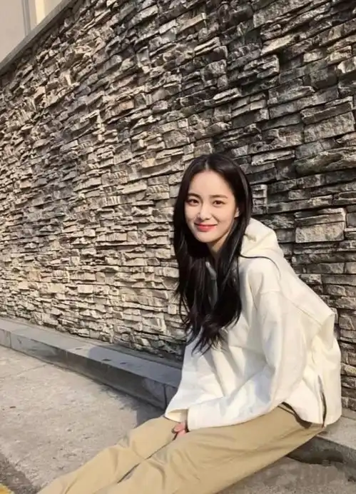 唯有温柔得人心,温柔优雅的韩系穿搭在这里,早秋轻松变女神