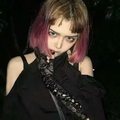 病娇头像女真人带血恐怖血腥病娇女头像