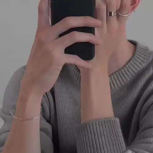 优质暖系的男生头像