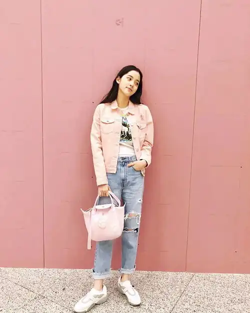 穿搭,跟着欧阳娜娜学