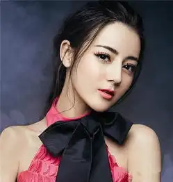 超级减龄的蝴蝶领,baby唐嫣胖迪都爱穿